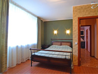 Спальная комната (первая секция), фото 1, Апартаменты на Московской в Евпатории