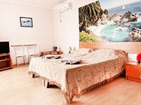 2-комнатный Семейный номер с балконом и видом на море, отель «Вилла Каламит», Евпатория, фото 1