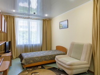 3-местный полулюкс, корпус 3 (с двумя изолированными спальнями) в пансионате «Солнечный», Николаевка, Крым, фото 3