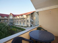 2-местный 2-комнатный «Повышенной комфортности» с балконом в пансионате «Танжер», Саки, Крым, фото 4