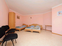 5-местный 2-комнатный «Стандарт» (блок 2+3) в пансионате «Танжер», Саки, Крым, фото 1