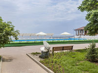 Вид на бассейн на пляже, санаторий «Золотой берег», Евпатория