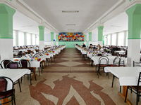 Обеденный зал столовой в санатории МДМЦ «Чайка», Евпатория, Заозерное