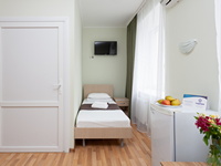 1-комнатный номер для маломобильных групп населения в корпусе №1, санаторий «Таврия», Евпатория, фото 3